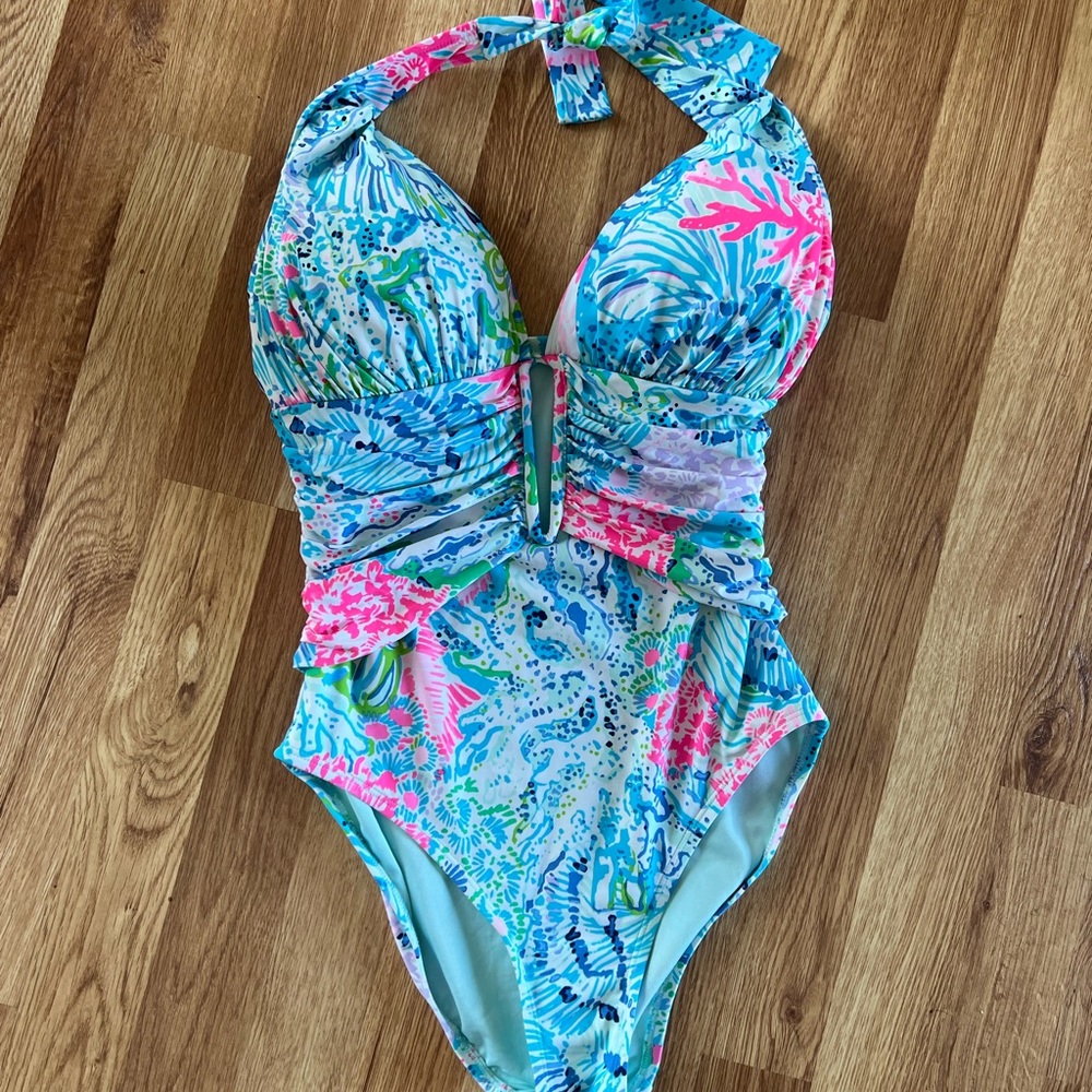 Lilly Pulitzer Size 4 EUC Lanai Halter Multi Sink or Swim
